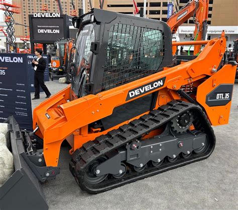 italian skid steer loader|Mini loaders .